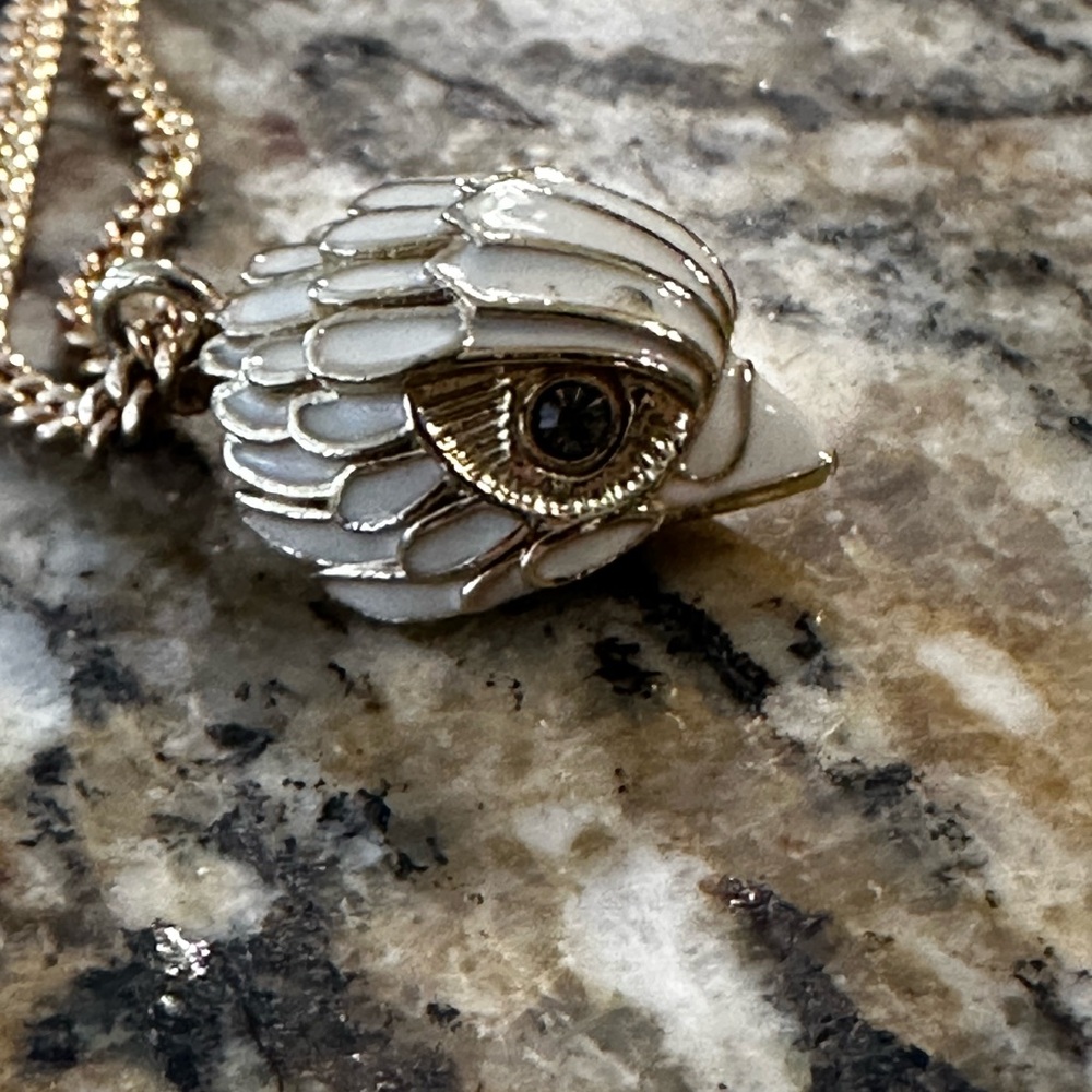 Kurt Geiger White Enamel & Gold Shell Pendant Necklace - Picture 2 of 9
